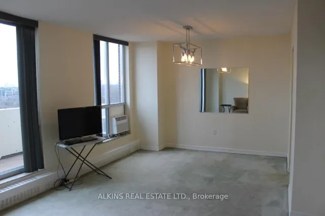 Additional image 11 of 35 Ormskirk Ave Unit 921