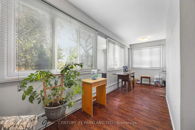 Additional image 12 of 114 Rosemount Ave