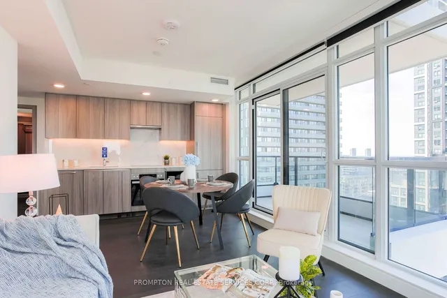 Additional image 16 of 38 Widmer St Unit 2911