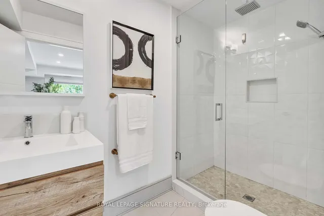 Additional image 8 of 68 Dewlane Dr