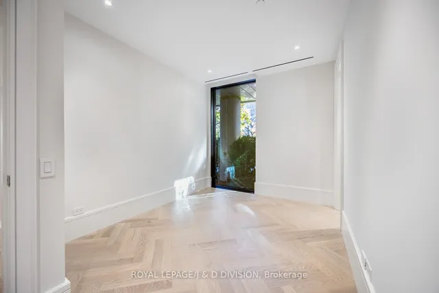 Additional image 23 of 7 Dale Ave Unit 105