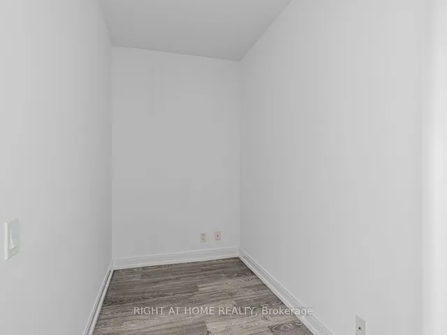 Additional image 15 of 181 Dundas St Unit 2715