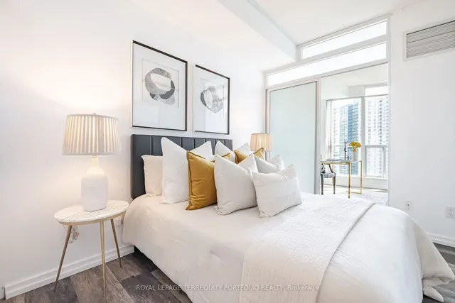 Additional image 8 of 208 Queens Quay Unit 2503