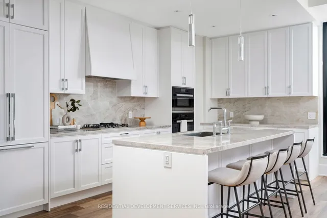 Additional image 9 of 1 Strathgowan Ave Unit 801