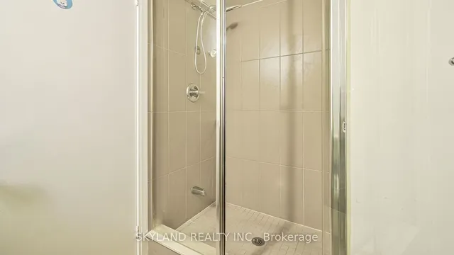 Additional image 18 of 255 Village Green Sq Unit 2204