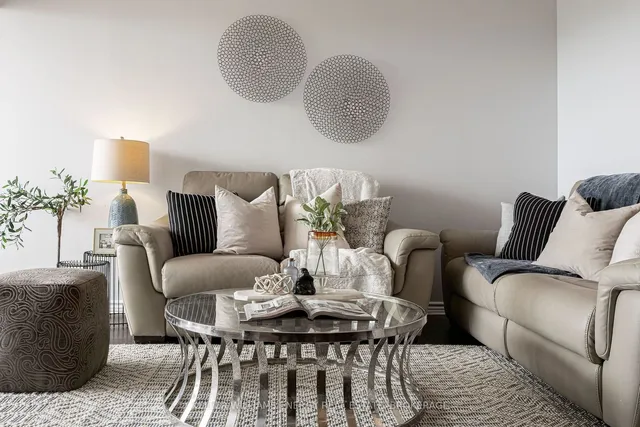 Additional image 10 of 41 Markbrook Lane Unit 1606