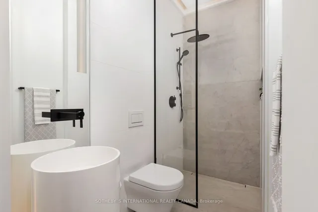 Additional image 26 of 90 Sumach St Unit 702