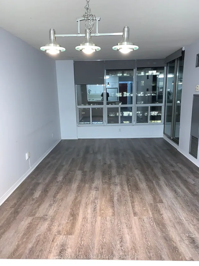 Additional image 2 of 750 Bay St Unit 2009