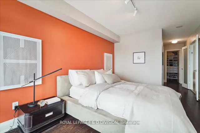 Additional image 19 of 2181 Yonge St Unit 3402