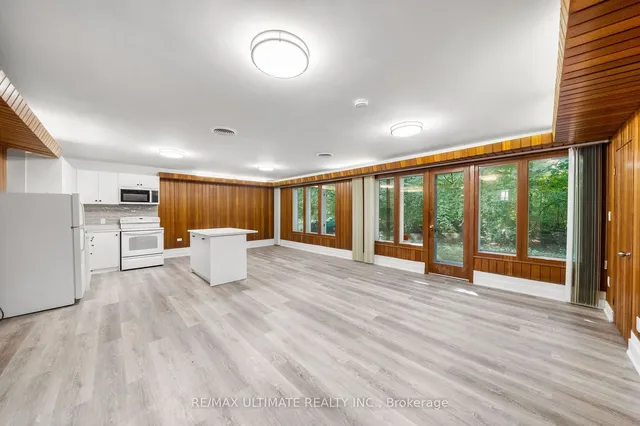 Additional image 16 of 21 Christine Cres