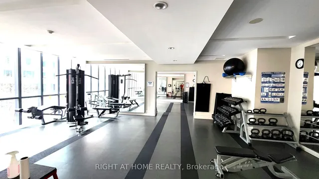 Additional image 32 of 110 Charles St Unit 406