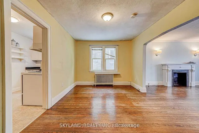 Additional image 13 of 996-998 Avenue Rd