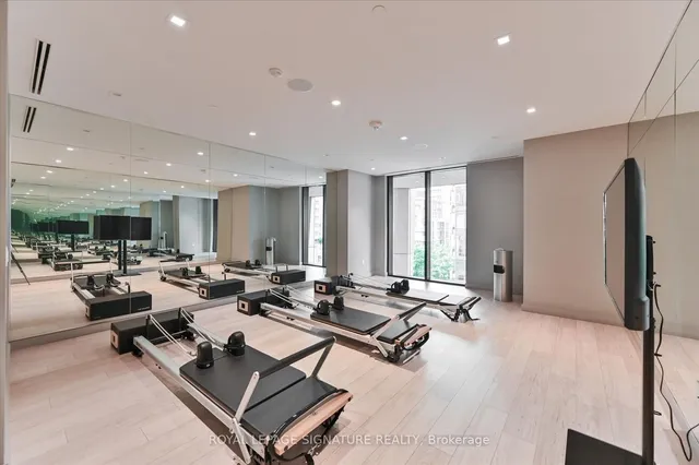 Additional image 27 of 1 Yorkville Ave Unit 4309