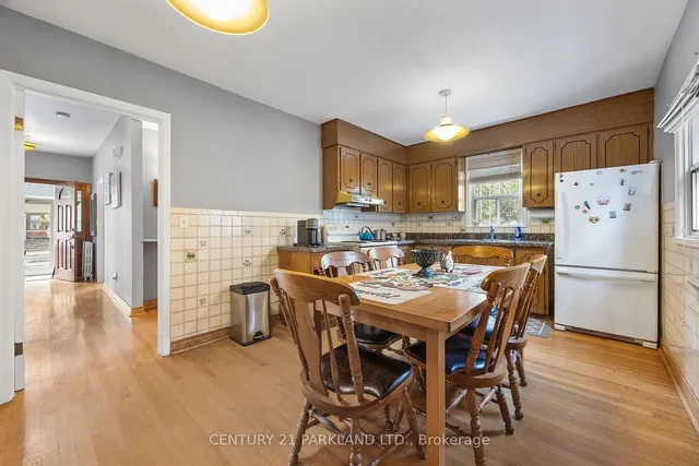 Additional image 7 of 114 Rosemount Ave