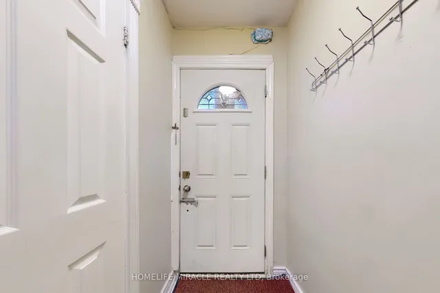 Additional image 18 of 61 Driftwood Ave Unit 7