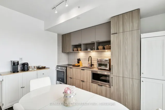 Additional image 20 of 60 Tannery Rd Unit 615