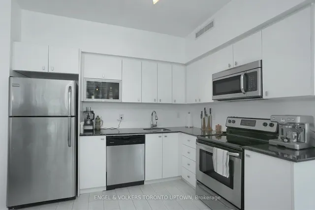 Additional image 5 of 150 East Liberty St Unit 1004
