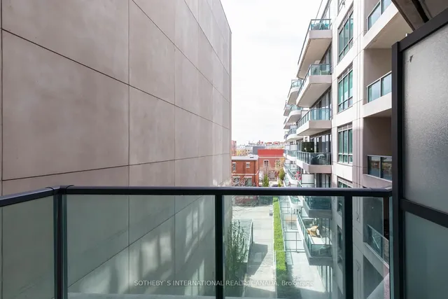 Additional image 20 of 81 Navy Wharf Crt Unit 2310