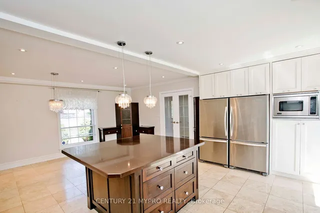Additional image 8 of 9 Shady Oaks Cres