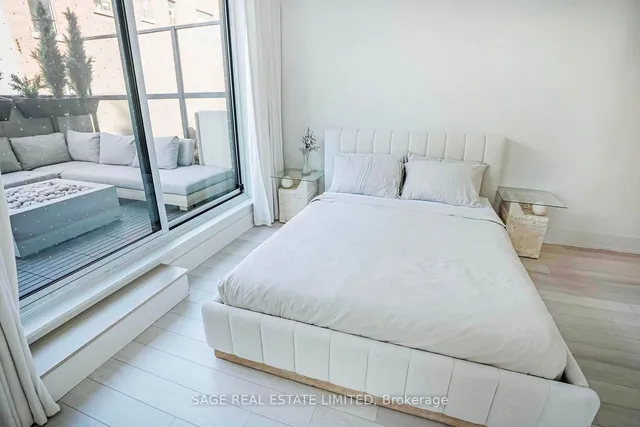 Additional image 24 of 1888 Queen St Unit 206