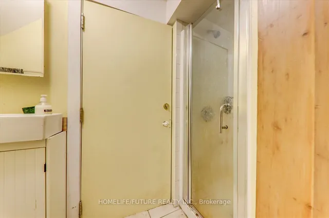 Additional image 17 of 8 Bonacres Ave