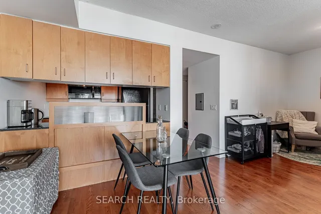 Additional image 4 of 281 Mutual St Unit 2104