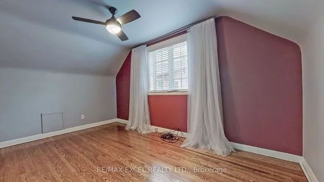 Additional image 26 of 54 Centre Ave