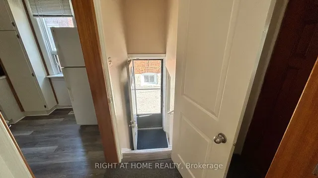 Additional image 22 of 524 Glen Park Ave