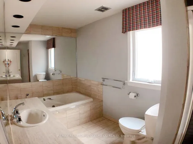 Additional image 7 of 34 Elliotwood Crt