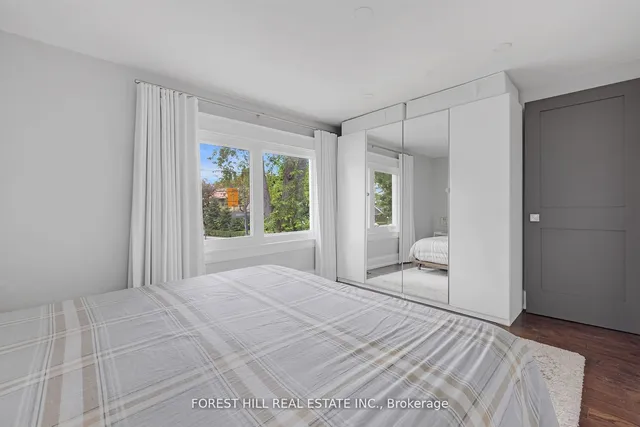 Additional image 25 of 2567 Lake Shore Blvd