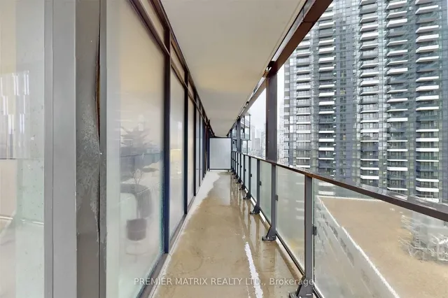 Additional image 28 of 125 Peter St Unit 1401