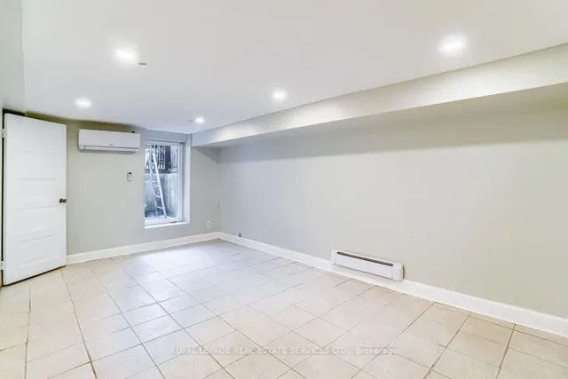 Additional image 36 of 31 Tyndall Ave