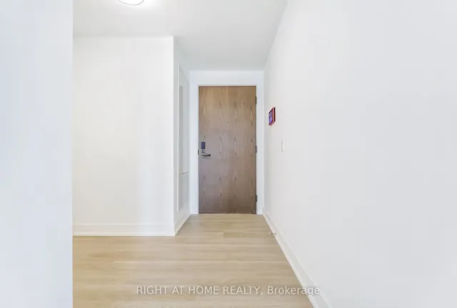 Additional image 6 of 30 Inn On The Park Dr Unit 1210