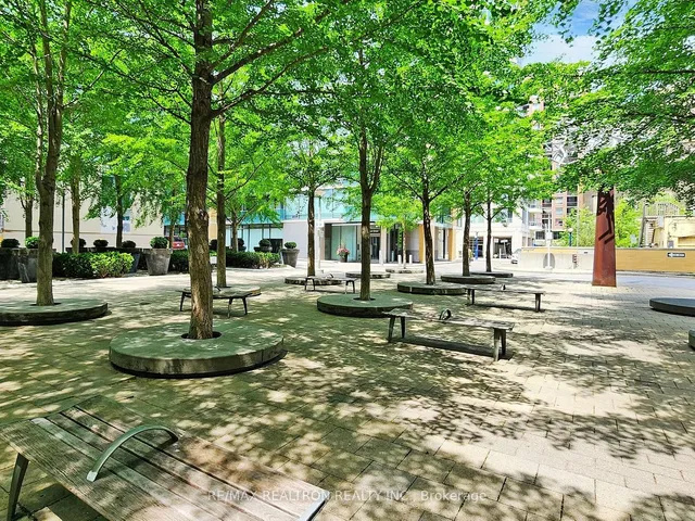 Additional image 39 of 18 Yorkville Ave Unit 2504