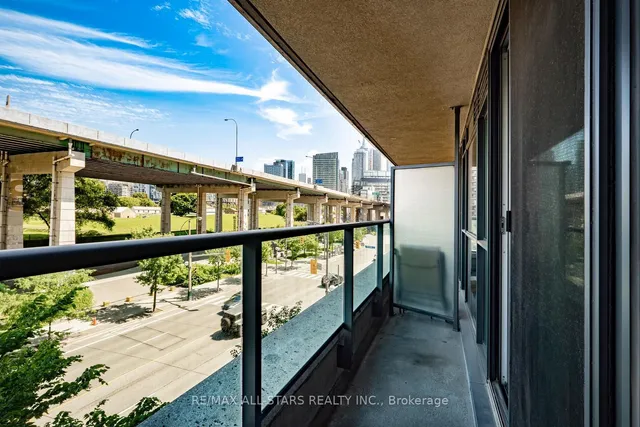 Additional image 13 of 209 Fort York Blvd Unit 471