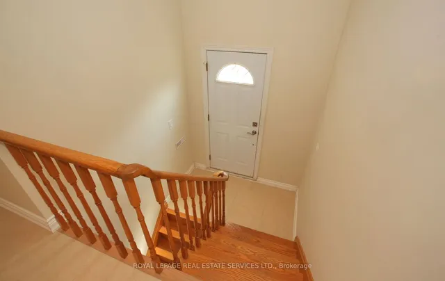 Additional image 19 of 112 Arleta Ave