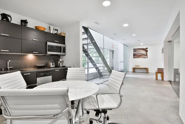 Additional image 11 of 660R College St