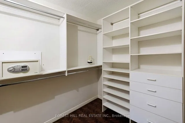 Additional image 16 of 449 Walmer Rd Unit 902