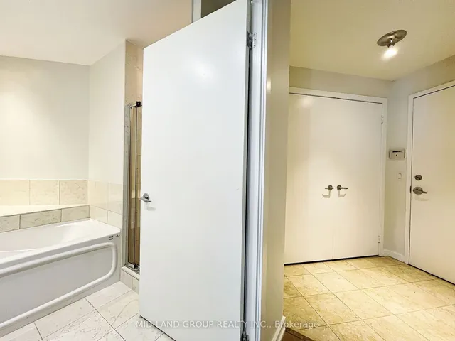 Additional image 8 of 8 York St Unit 2705