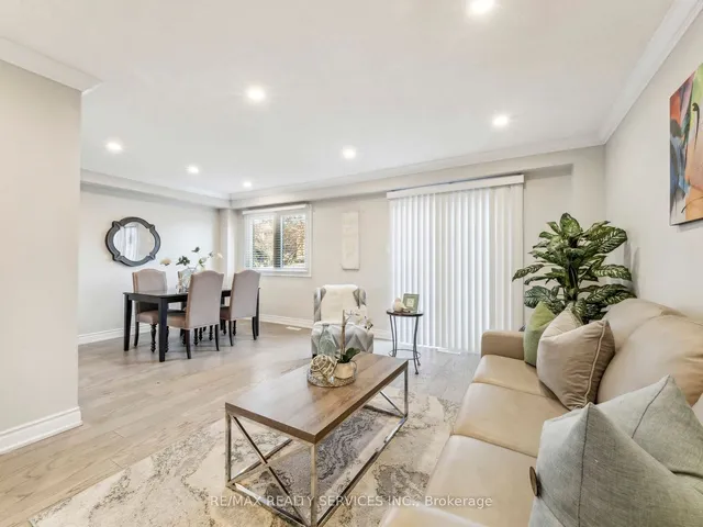 Additional image 3 of 5 New Forest Sq