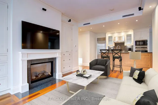 Additional image 10 of 1 St Thomas St Unit 8D