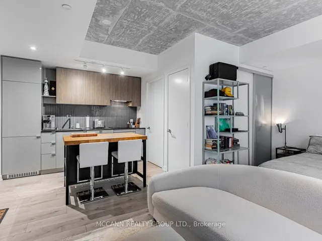 Additional image 9 of 161 Roehampton Ave Unit 332