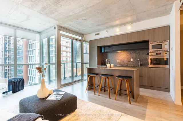 Additional image 7 of 88 Blue Jays Way Unit 2503