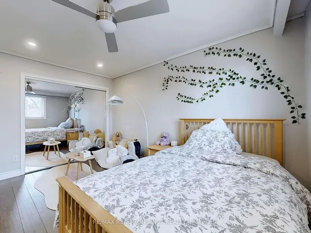 Additional image 24 of 26 Greyhound Dr