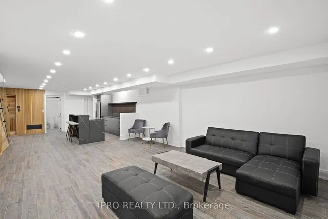 Additional image 27 of 42 Warren Cres