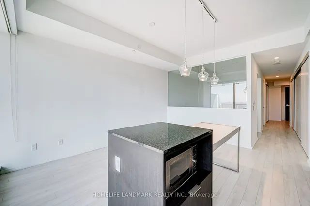 Additional image 17 of 197 Yonge St Unit 4211