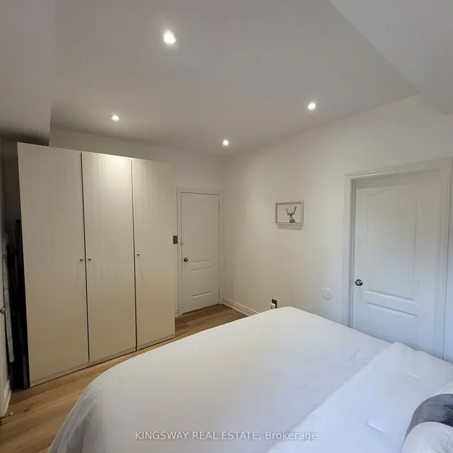 Additional image 21 of 74B Coxwell Ave