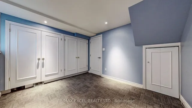 Additional image 33 of 54 Centre Ave