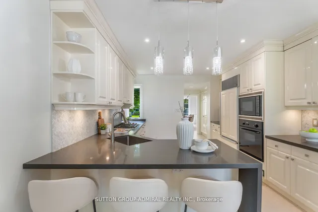 Additional image 11 of 216 Glencairn Ave