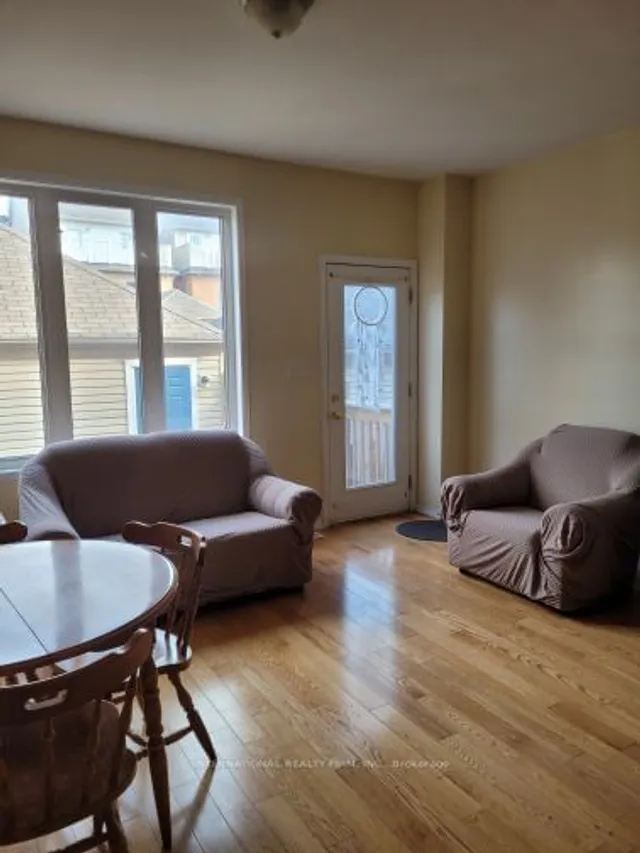 Additional image 9 of 23 Hackett Ave